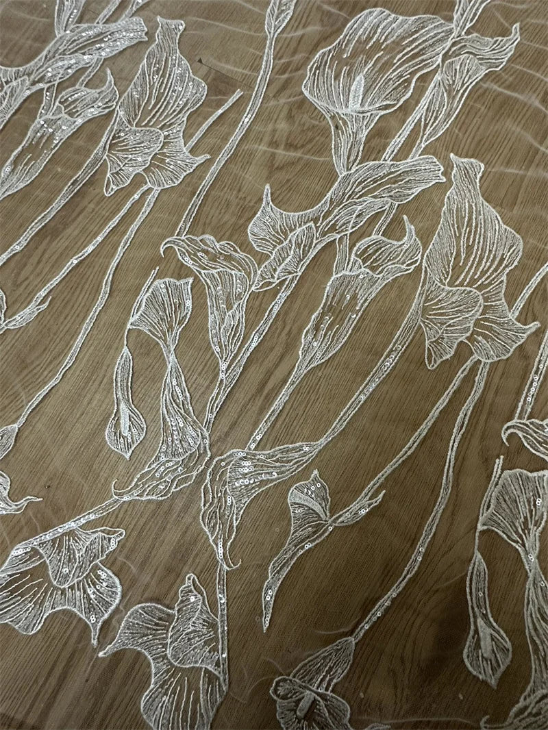 New Hot  Low Price  Off White Embroidery Wedding Dress Tulle Lace Fabric Good Quality Bridal Wear French Lace Fabric 1 Yard